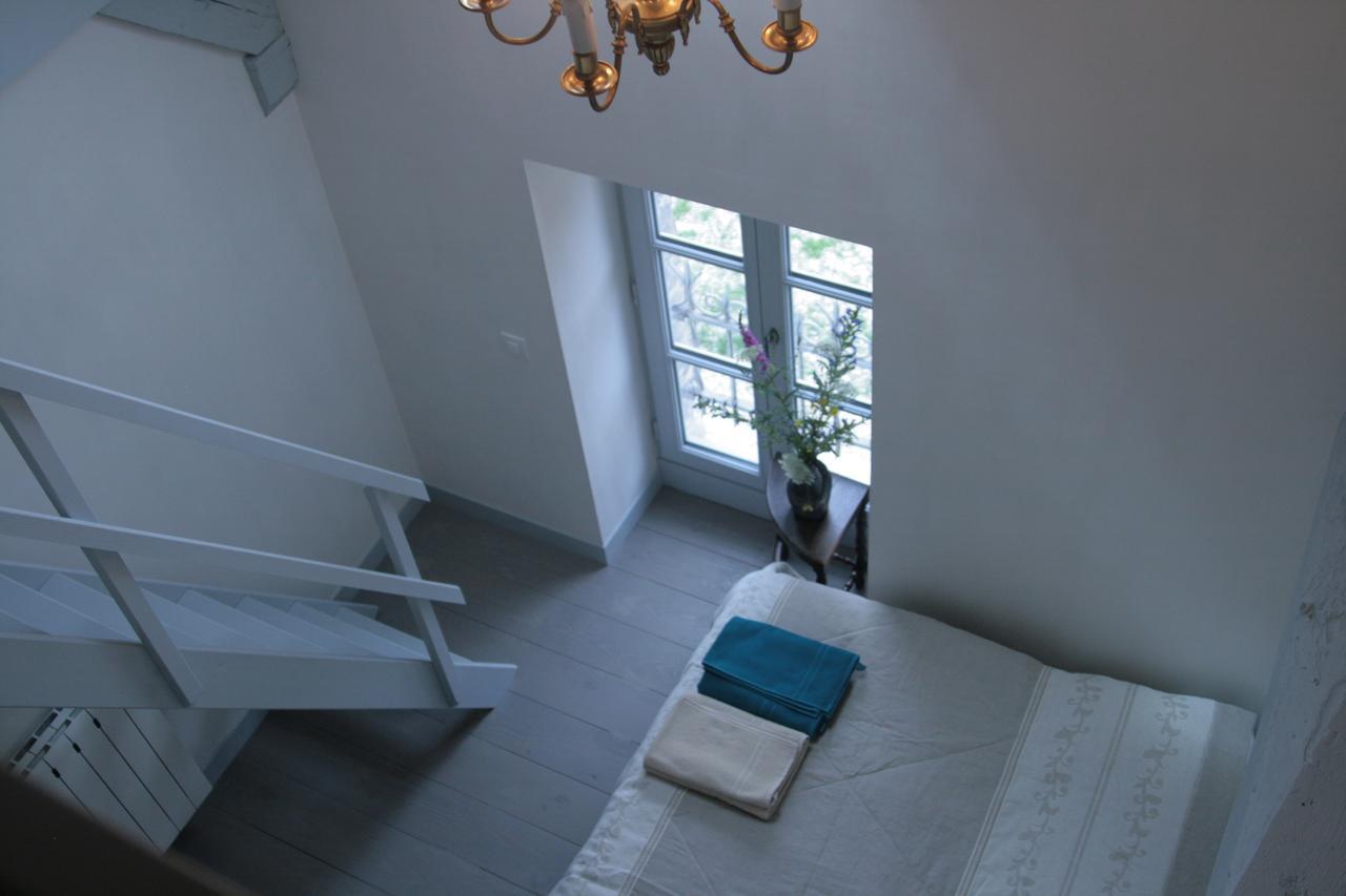 Bed and Breakfast Domaine Des Douves Ancy-le-Franc Exterior foto