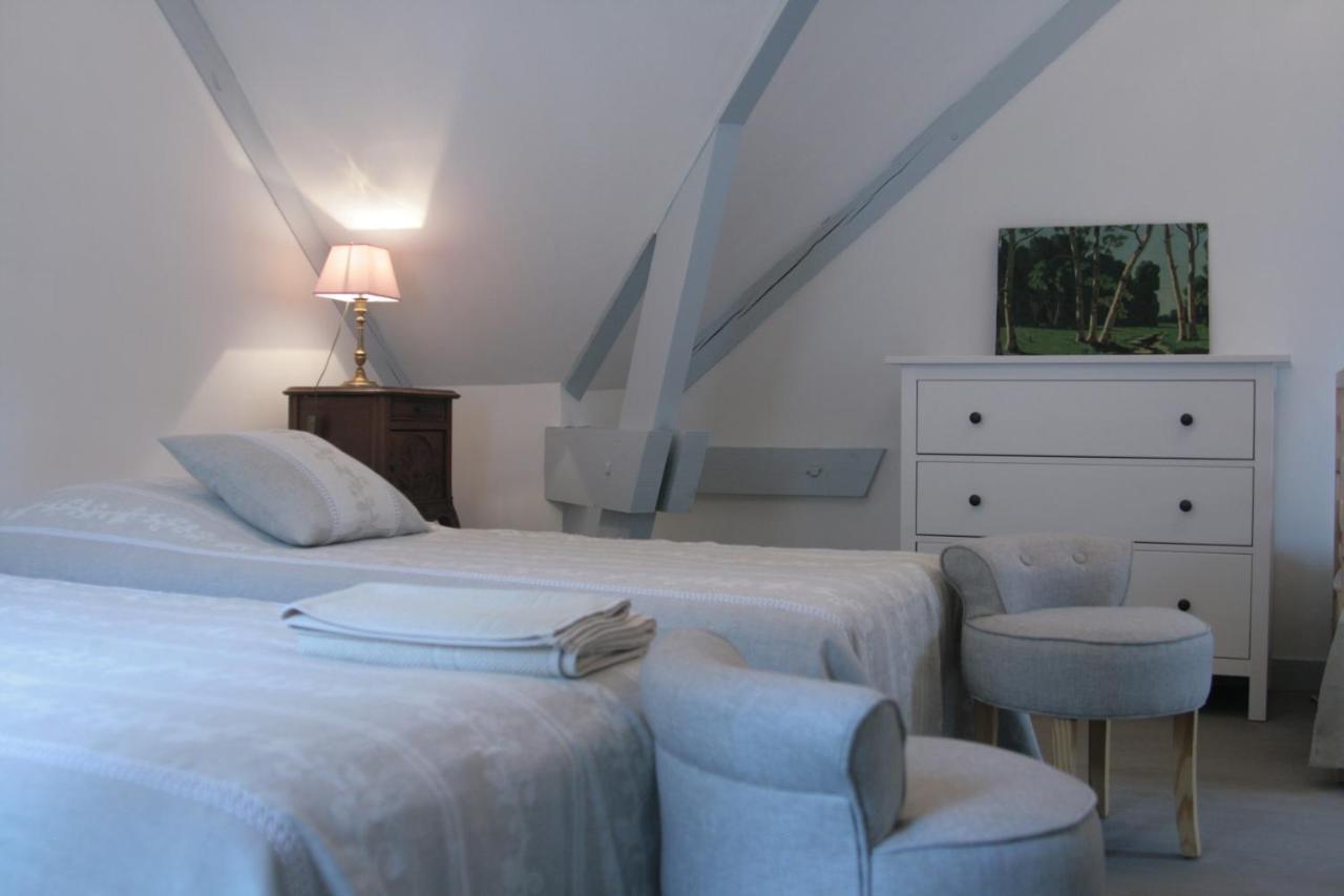 Bed and Breakfast Domaine Des Douves Ancy-le-Franc Exterior foto